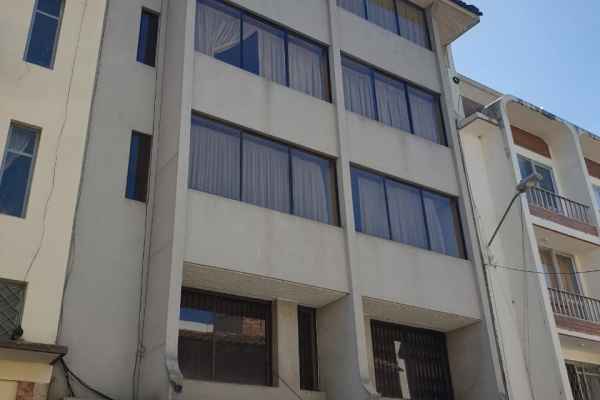 ESPLÉNDIDO EDIFICIO EN VENTA - EN ZONA MUY COMERCIAL